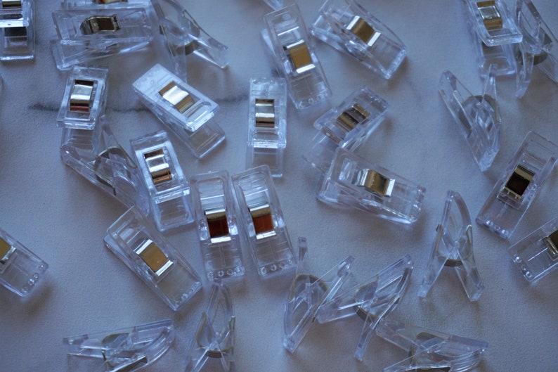 Clear Sewing Clips Set / Mini / 15 ct 25 ct 50 ct 100 ct / with reusable storage bag / Fabric Clips Set