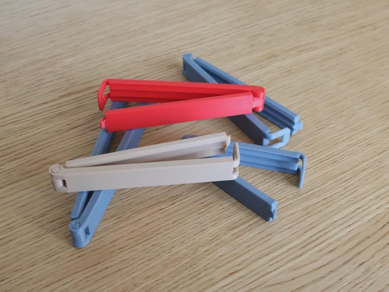 Bag Clip Bundle – Packs of 5 or 10 in Regular & Large Sizes